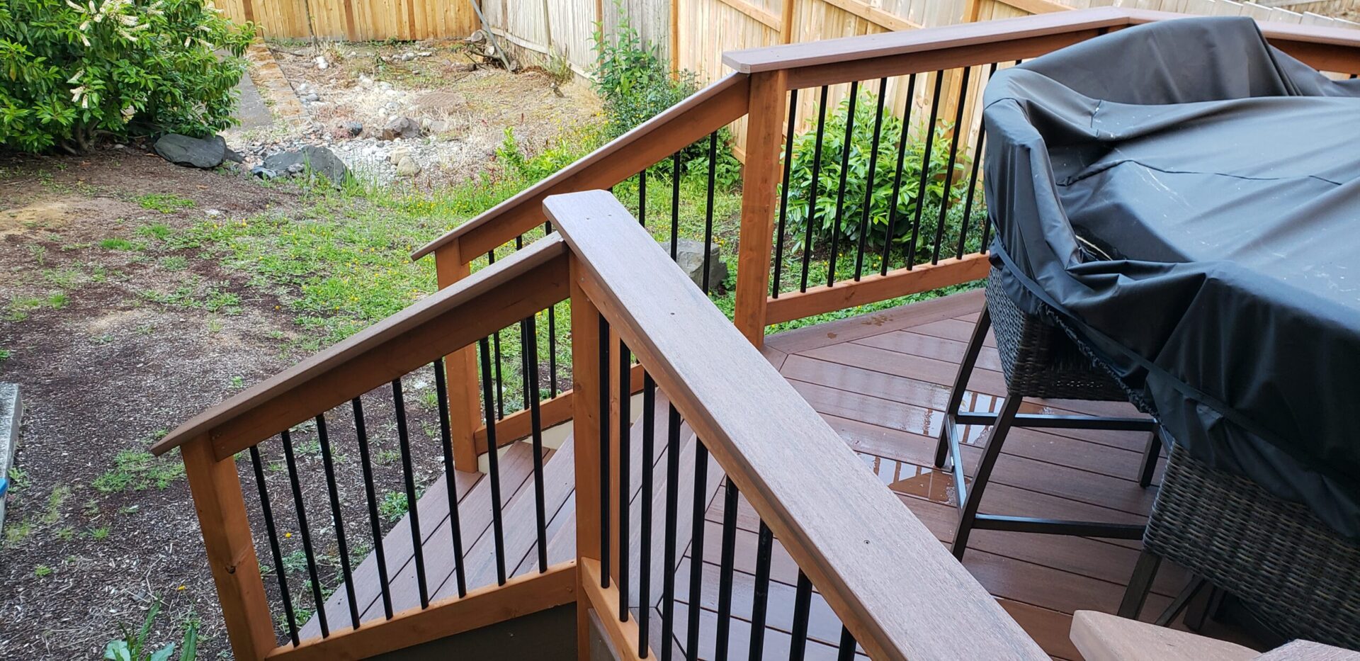 Composite Decking Railing with Covered Sofa